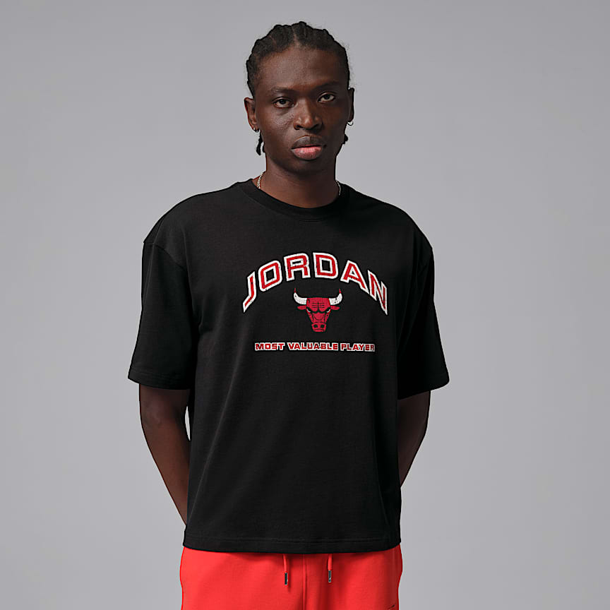 Jordan Flight Essentials Men's Oversized T-Shirt. Nike RO